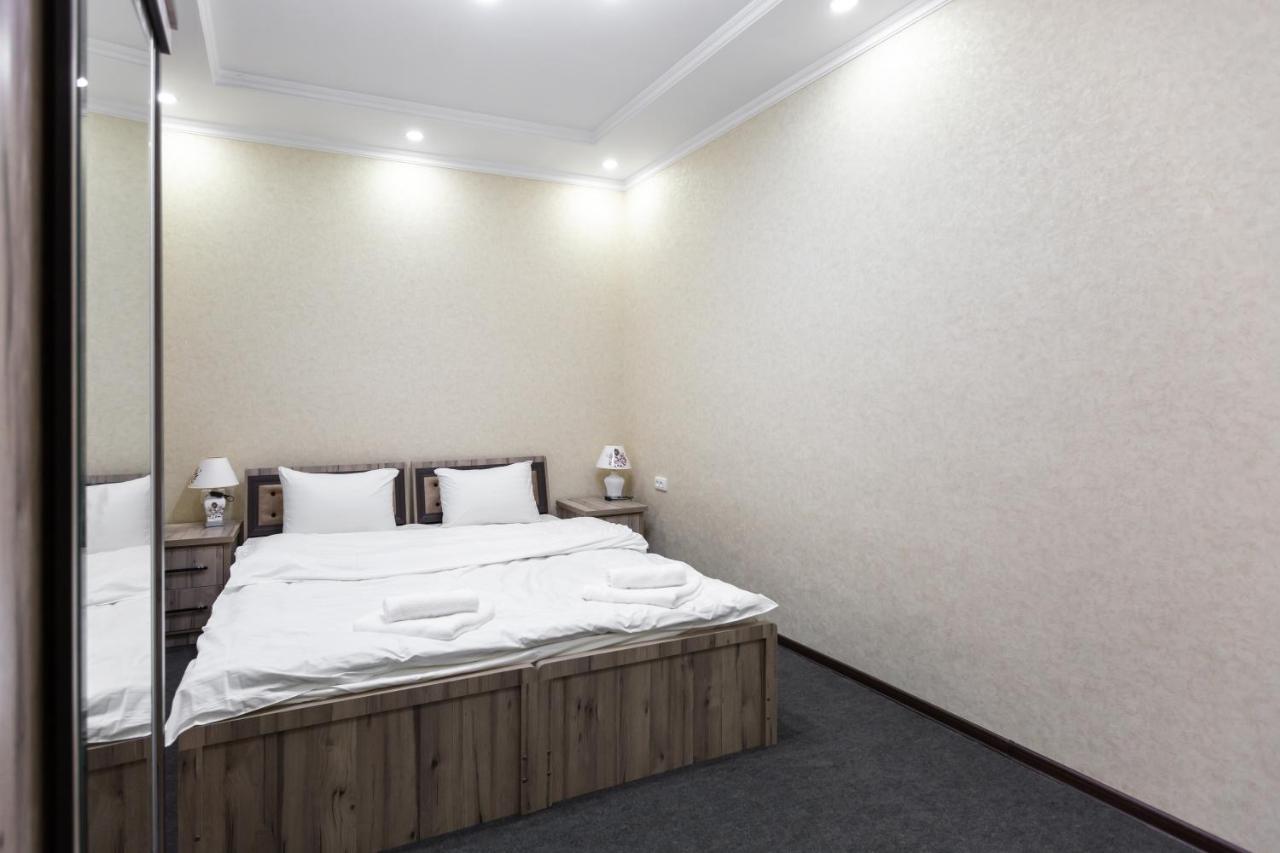 Light Hotel Tashkent Bagian luar foto