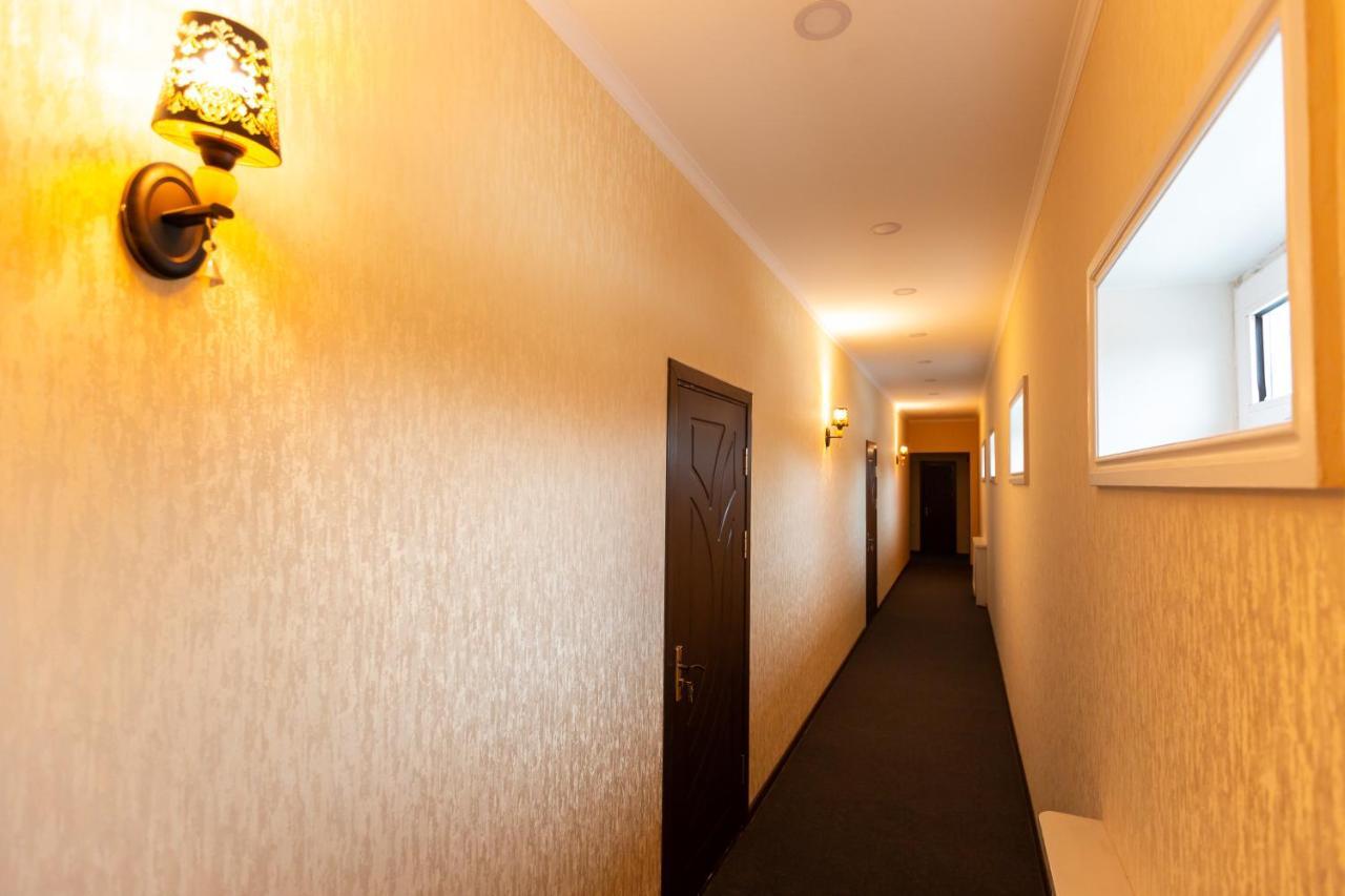 Light Hotel Tashkent Bagian luar foto