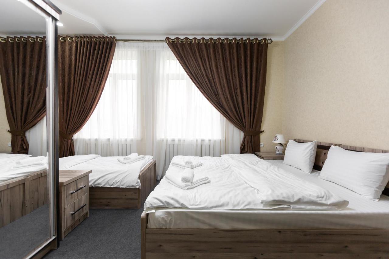 Light Hotel Tashkent Bagian luar foto