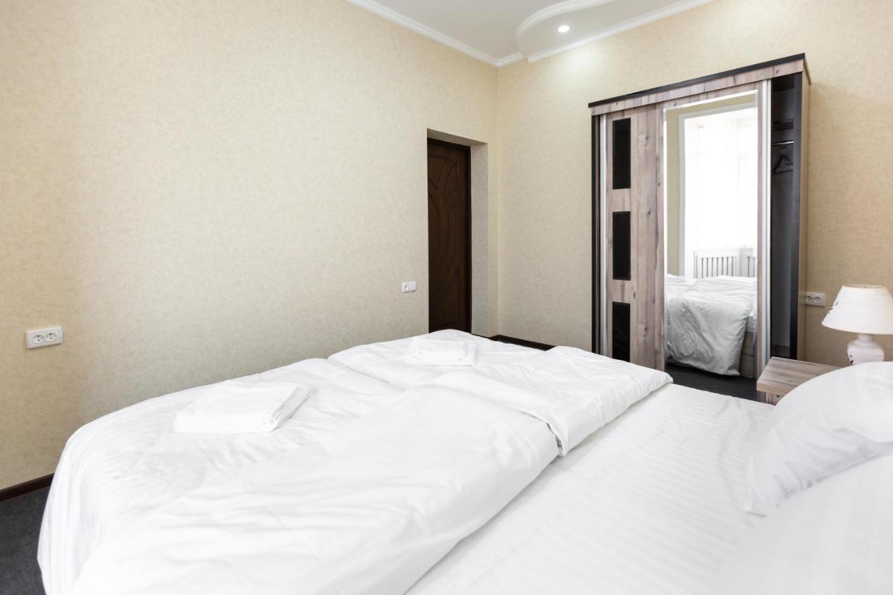 Light Hotel Tashkent Bagian luar foto