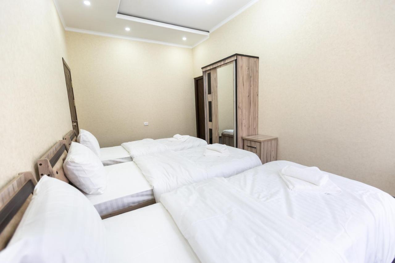 Light Hotel Tashkent Bagian luar foto